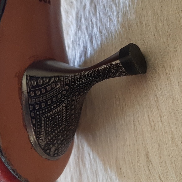 Gydwoq sandals red leather like new size 38 1/2. - Picture 3 of 4